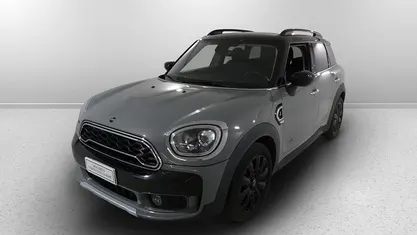 Moonwalk grey metallic Usata 2020 Mini Cooper SD Countryman Hype SUV | 23.900 € (Buon prezzo)
