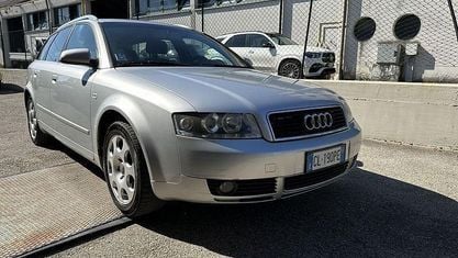 Käytetty Audi A4 Comfort 131 HP (96 kW) 2003 Harmaa Farmari
