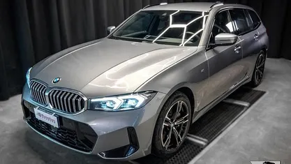 Usata BMW 330 M Sport 245 CV (180 kW) 2024 Skyscraper grey Station wagon
