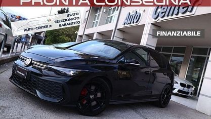 Usata VW Golf VIII GTI 265 CV (194 kW) 2025 Nero Utilitaria