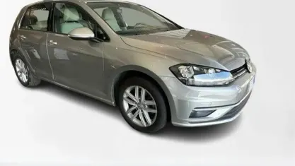 Używany VW Golf VII Business 116 KM (85 kW) 2019 Szary Sedan/Limuzyna