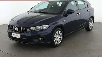 Blu Usata 2017 Fiat Tipo Pop Tre volumi | 8599 € (Buon prezzo)
