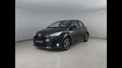 Nero Usata 2021 Toyota Yaris Hybrid Trend Tre volumi | 16.400 € (Ottimo prezzo)