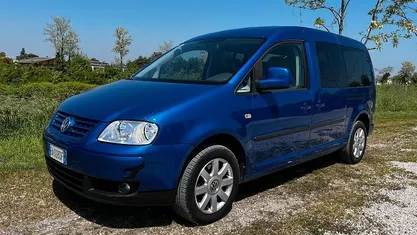 Usata VW Caddy Life 105 CV (77 kW) 2009 Blu Monovolume