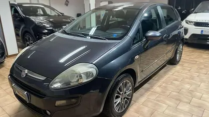 Grigio Usata 2010 Fiat Punto Evo Due volumi | 4300 € (Buon prezzo)