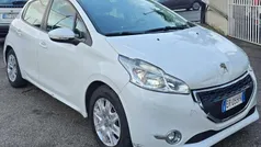 Usata 2013 Peugeot 208 Allure Due volumi | 4600 € (Ottimo prezzo)