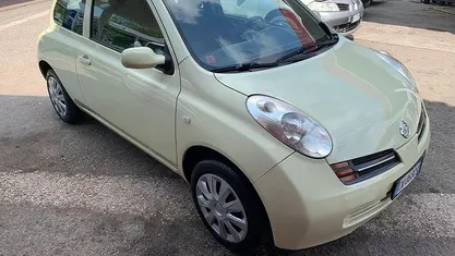Usata Nissan Micra Acenta 88 CV (64 kW) 2005 Beige Berlina