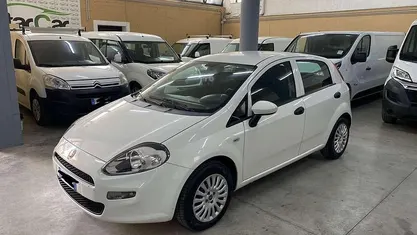 Bianco Usata 2017 Fiat Punto Easy Due volumi | 5990 € (Ottimo prezzo)