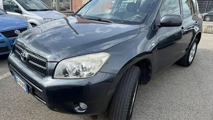 Usata Toyota RAV4 Luxury 136 CV (100 kW) 2007 SUV