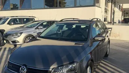 Usata VW Passat 105 CV (77 kW) 2012 Grigio Station wagon
