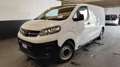 Usata Opel Vivaro Enjoy 101 CV (74 kW) 2023 Bianco Monovolume