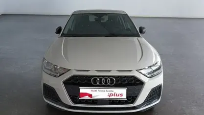 Käytetty Audi A1 Business 95 HP (69 kW) 2024 Valkoinen Katumaasturi