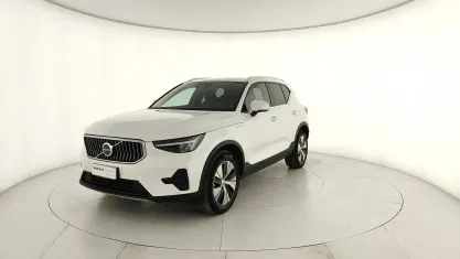 Usata Volvo XC40 Core 155 CV (114 kW) 2023 Bianco SUV