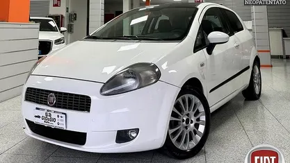 Usata Fiat Punto Dynamic 69 CV (50 kW) 2005 Utilitaria