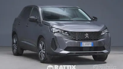 Usata Peugeot 3008 Allure 131 CV (96 kW) 2022 Grigio platinium SUV
