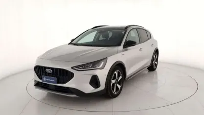 Usata Ford Focus Active X 116 CV (85 kW) 2023 Grigio metallizzato Berlina