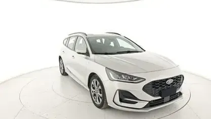 Usata Ford Focus ST-Line 116 CV (85 kW) 2023 Rosso Station wagon