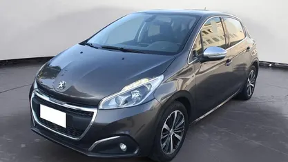 Usata Peugeot 208 Allure 82 CV (60 kW) 2018 Grigio Utilitaria
