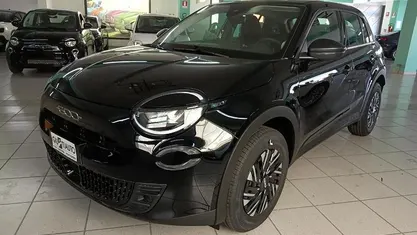 Usata Fiat 600 100 CV (73 kW) 2025