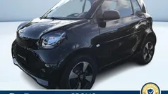Nero metallizzato Usata 2020 Smart ForTwo Electric Drive Passion Tre volumi | 13.500 € (Buon prezzo)