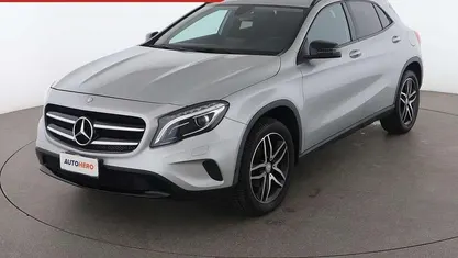 Usata Mercedes GLA200 136 CV (100 kW) 2016 Argento SUV