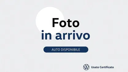 Usata VW Golf VIII R-line 150 CV (110 kW) 2024 Lapiz blue metallizzato Berlina