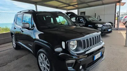 Usado Jeep Renegade Limited 130 CV (95 kW) 2022 Negro SUV