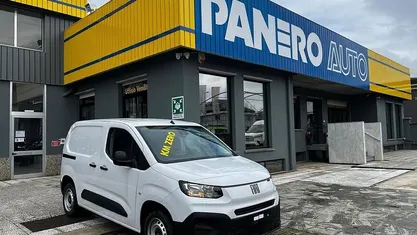 Usata Fiat Doblò 102 CV (75 kW) 2026 Monovolume