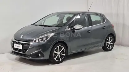 Usata Peugeot 208 Allure 82 CV (60 kW) 2017 Grigio Utilitaria