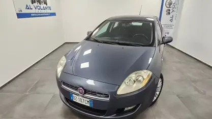 Usata Fiat Bravo Active 90 CV (66 kW) 2009 Gray Utilitaria