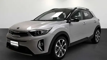 Usata 2021 Kia Stonic Style SUV | 12.900 € (Buon prezzo)