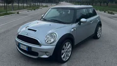 Argento Usata 2007 Mini Cooper S Chili Due volumi | 7900 € (Buon prezzo)