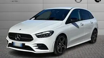 Usata Mercedes 180 AMG Line Premium 116 CV (85 kW) 2023 Bianco Berlina