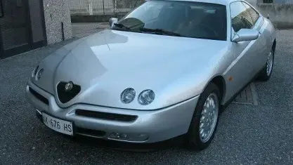 Usata Alfa Romeo GTV 150 CV (110 kW) 1997 Grigio Coupé