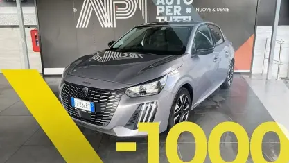 Usata Peugeot 208 Allure 101 CV (74 kW) 2025 Grigio Utilitaria