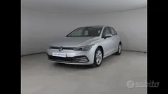 Argento Usata 2020 VW Golf VIII Life Tre volumi | 21.200 € (Buon prezzo)