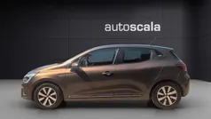 Vari colori Usata 2020 Renault Clio V Zen Tre volumi | 13.990 € (Ottimo prezzo)