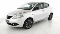 Grigio perla met Usata 2017 Lancia Ypsilon Gold Due volumi | 8500 € (Buon prezzo)