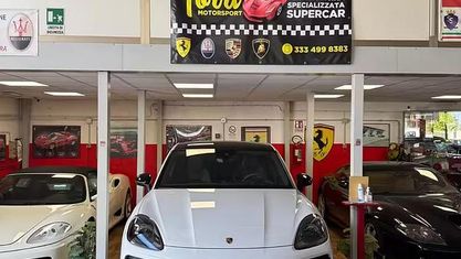 Usata Porsche Cayenne Coupe 340 CV (250 kW) 2020 Bianco SUV