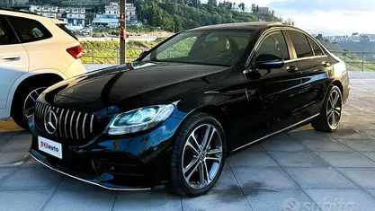 Usata Mercedes C220 194 CV (142 kW) 2018 Nero Berlina