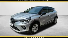 Bianco metallizzato Usata 2021 Renault Captur Intens SUV | 17.900 € (Buon prezzo)