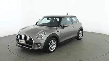 Usata Mini Cooper D 115 CV (84 kW) 2017 Argento Utilitaria
