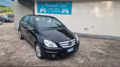 Usata Mercedes B180 Executive 109 CV (80 kW) 2010 Nero Monovolume