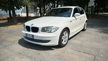 Usata BMW 118 143 CV (105 kW) 2008 Bianco Utilitaria