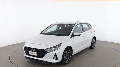 Bianco Usata 2021 Hyundai i20 Tre volumi | 15.999 € (Buon prezzo)