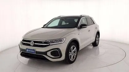 Grigio metallizzato Usata 2023 VW T-Roc R-line SUV | 24.300 € (Buon prezzo)