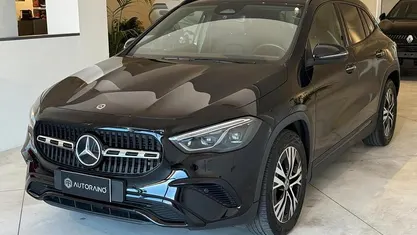 Usata Mercedes GLA200 Advanced Plus 150 CV (110 kW) 2024 Nero SUV