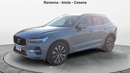 Grigio Usata 2023 Volvo XC60 Core SUV | 38.900 € (Cara)