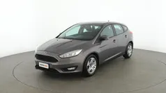 Grigio Usata 2015 Ford Focus Tre volumi | 9199 € (Cara)