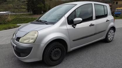 Usata Renault Modus 75 CV (55 kW) 2008 Grigio Monovolume
